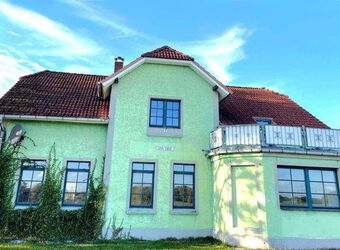 Großes Landhaus mit Doppelcarport, Stall und Garten in Malliß 182000 €